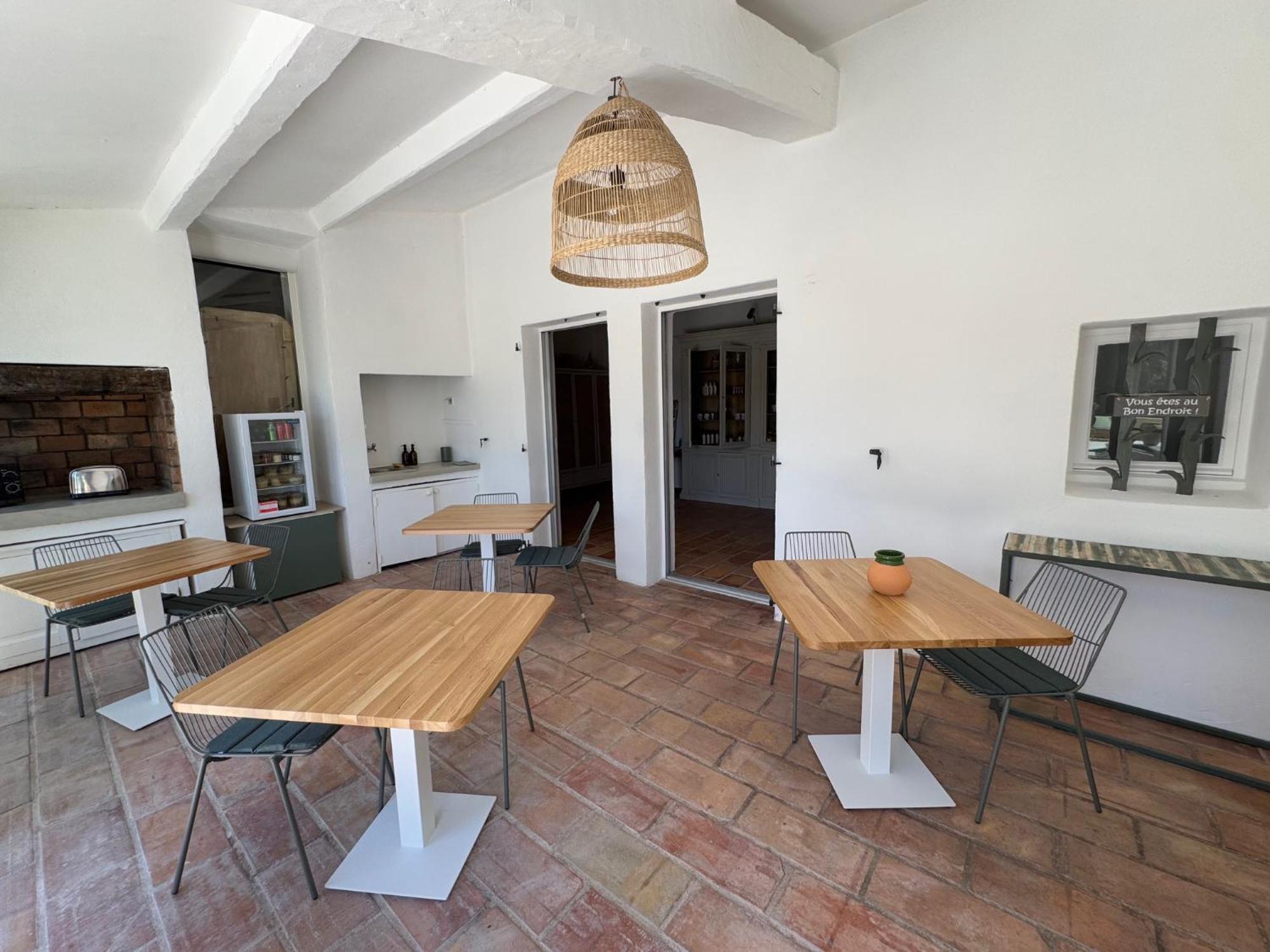 克勒露营水疗酒店 Roussillon en Isere 外观 照片